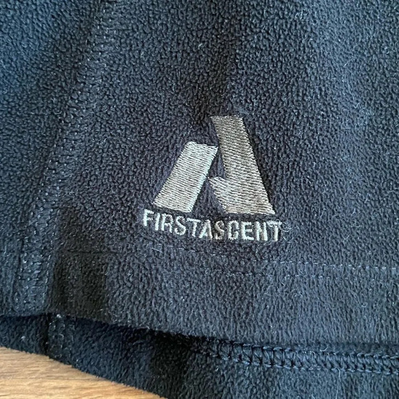 First Ascent Fleece Half Zip Sweater - Picture 2 of 9